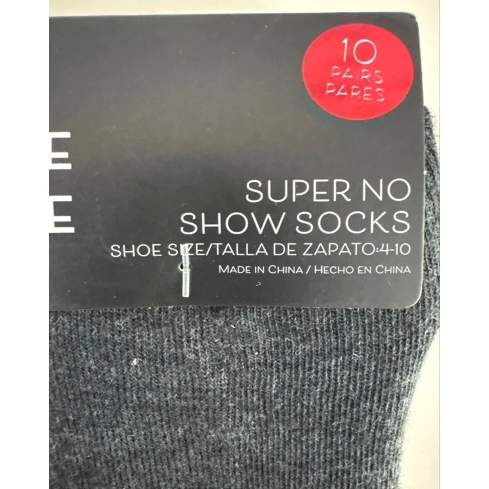 Disney Minnie Mouse Girls Super‎ No Show Socks 10 Pair Pack Red Pink Grey 4-10